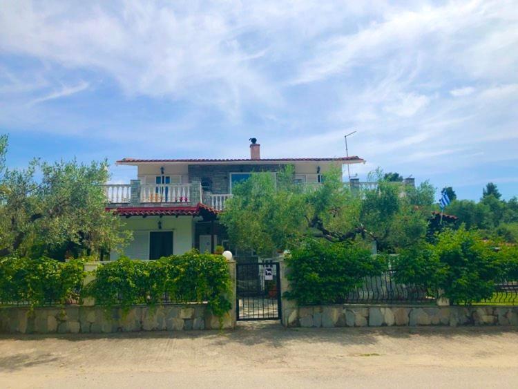 O&a By The Sea Apartamento Polychrono